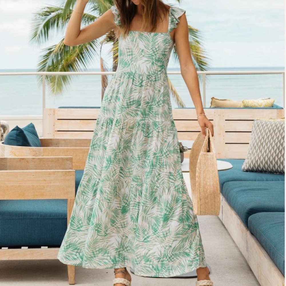 Kenny Flowers Tropical Palm Leaf Maxi Dress in Green and White